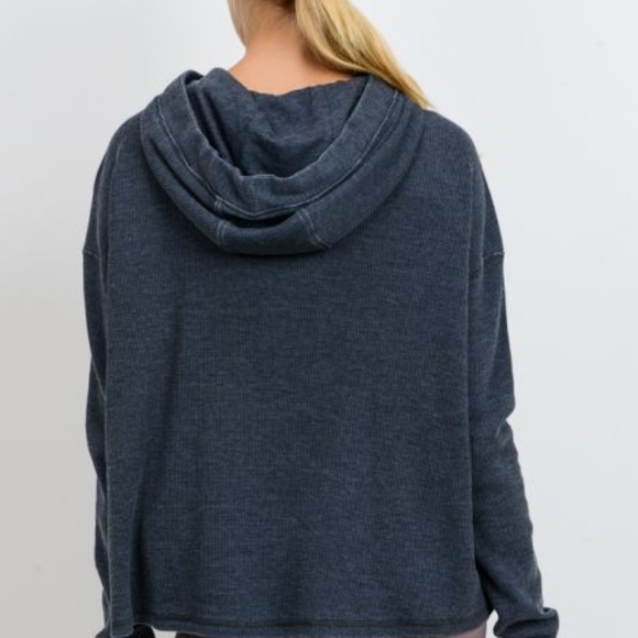 Waffle fabric Hoodie - Picture 5 of 6